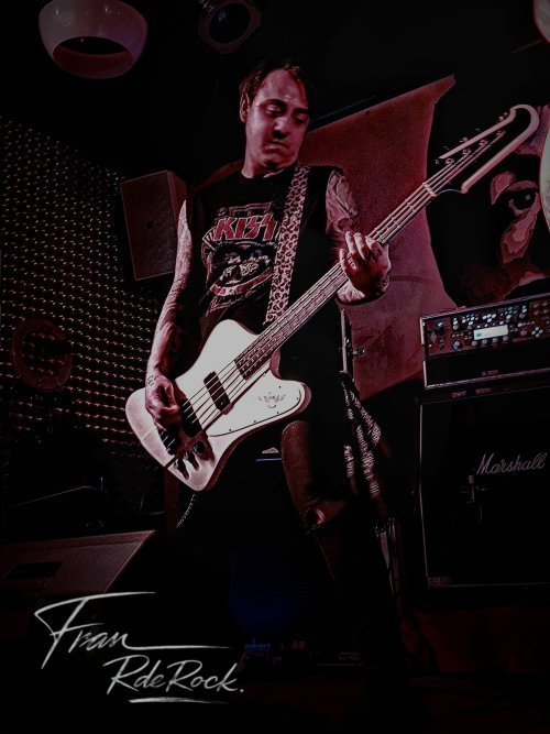 José Luis Avila, músico de La desbandada